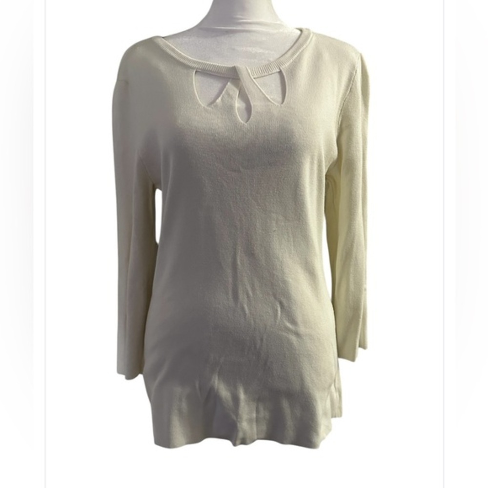 Elegant White House black market women’s size M sweater